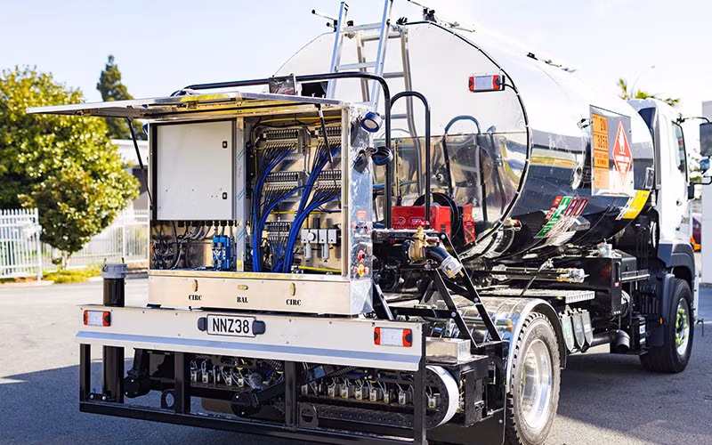 SRE-4-5m-Telescopic-Bitumen-Sprayer-05